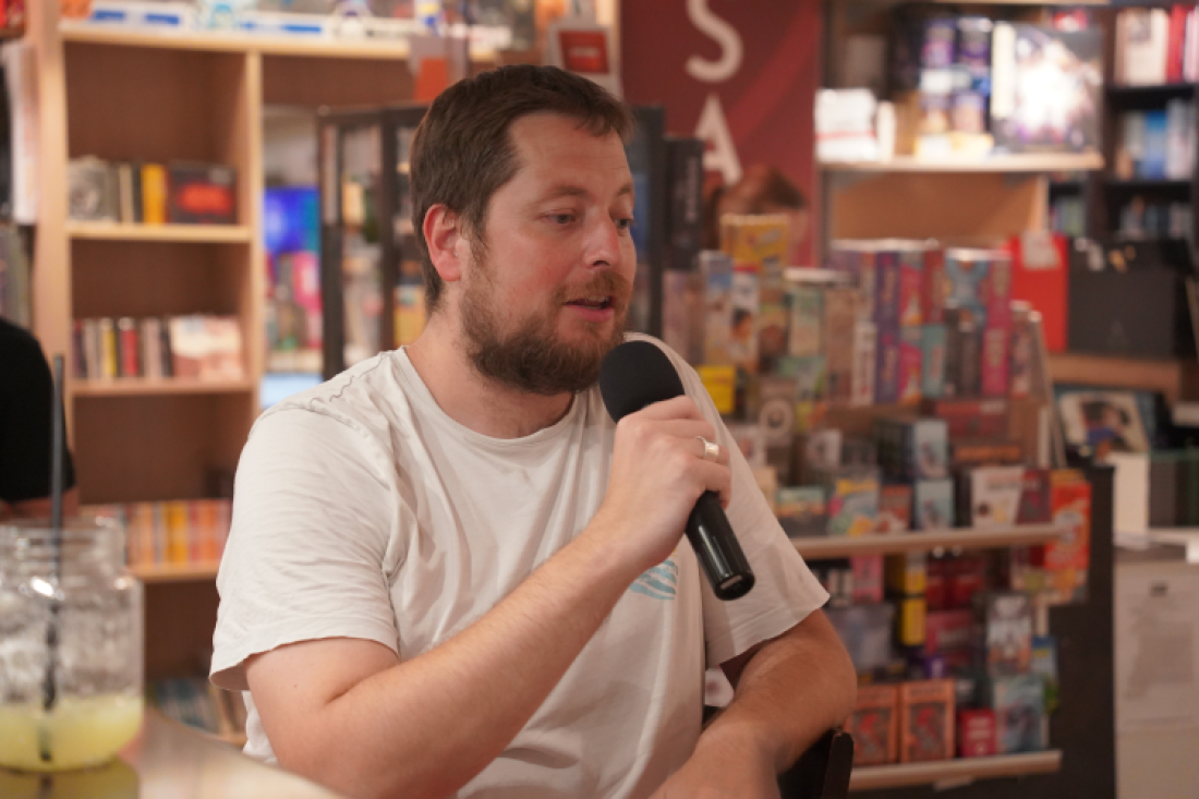 Ko je Lusi? Omaž vremenu bez kompjutera u knjizi Bojana Savića Ostojića