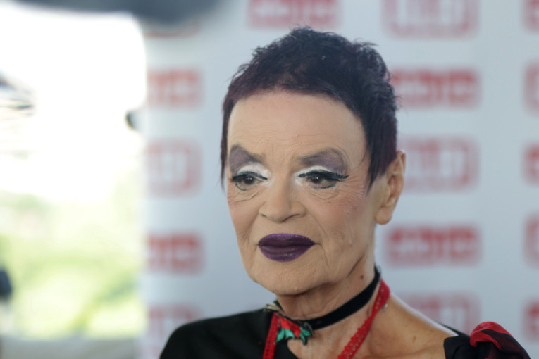 Ruška Jakić ima novu hit izjavu! Zaboravićete na "lutko, dobro jutro", od ove rečenice će sve devojke zanemeti