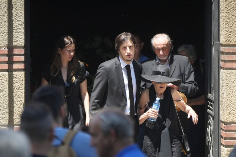 "Juče nas je napustila" Preminula majka Isidore Bjelice