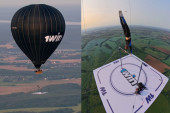 Hrabrost ili ludost? Internet bruji o snimku Rusa koji bez zaštite izvodi akrobacije ispod letećeg balona (VIDEO)