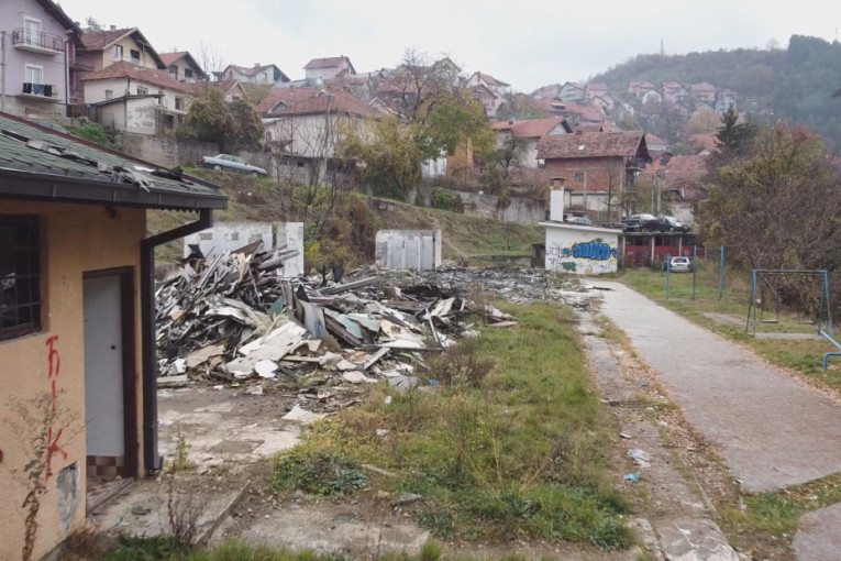 Ruglo grada postaće velelepno naselje: Užice konačno ruši stari studentski dom u Turici, na tom mestu planirani vrtić i novi sadržaji