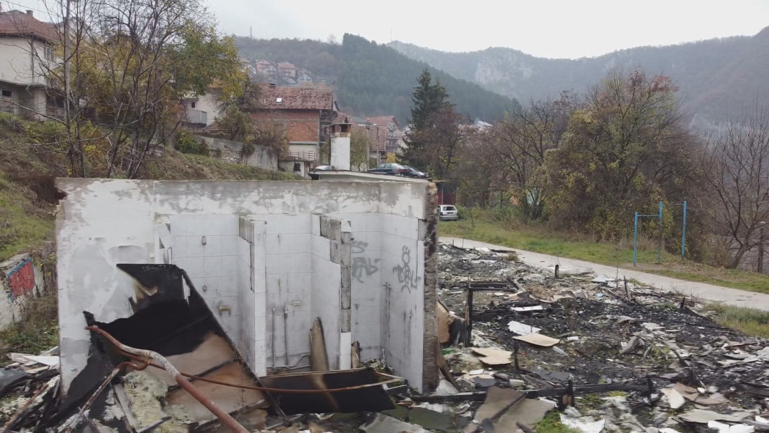 Ruglo grada postaće velelepno naselje: Užice konačno ruši stari studentski dom u Turici, na tom mestu planirani vrtić i novi sadržaji