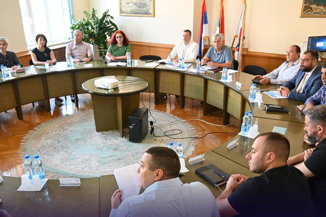 Održan sastanak Sistema 48 u Inđiji: Prošireni kapaciteti vrtića, novi radovi na ulicama i milionska sredstva iz konkursa