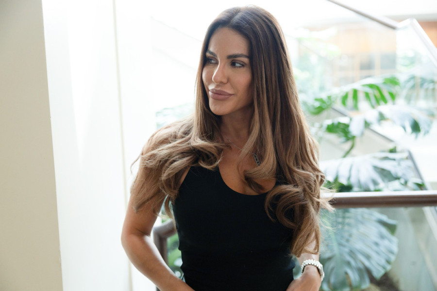 Marina Visković snimila spot u crkvi, pa se našla na meti javnosti: Oglasio se pevačicin tim! (FOTO)