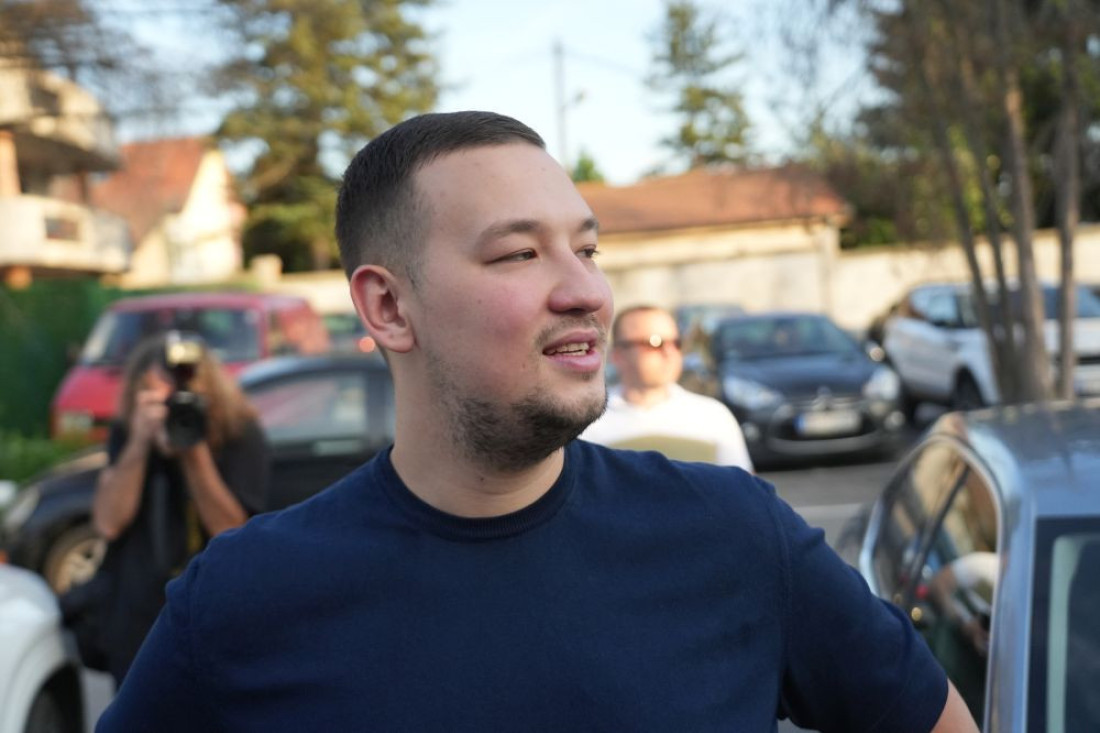 Uroš Živković otvoreno o očinstvu: Kad mali spava, spavam i ja!