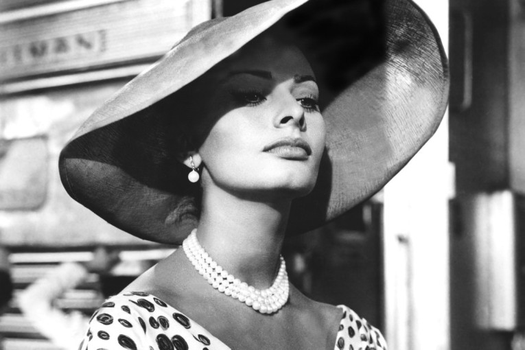 Nakit koji su nosile najveće filmske zvezde: Izložba "DIVA! Italijanski glamur modnog nakita" (FOTO)