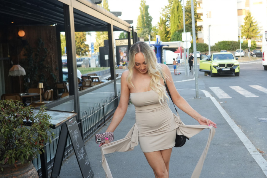 Luna Đogani spakovala kofere i napustila stan: Sa sobom je povela i ćerkice!