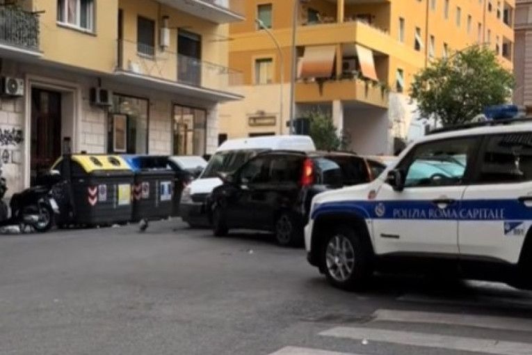 Drama u Rimu: Filmska poterа završena brutalnim sudarom! (VIDEO)