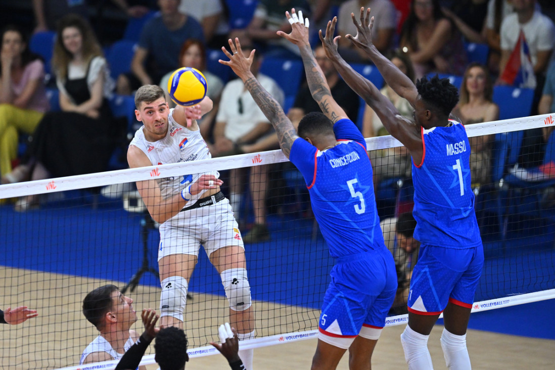 Odbojkaši dobro počeli, pa stali – Beograd još čeka prvu pobedu u Ligi nacija!