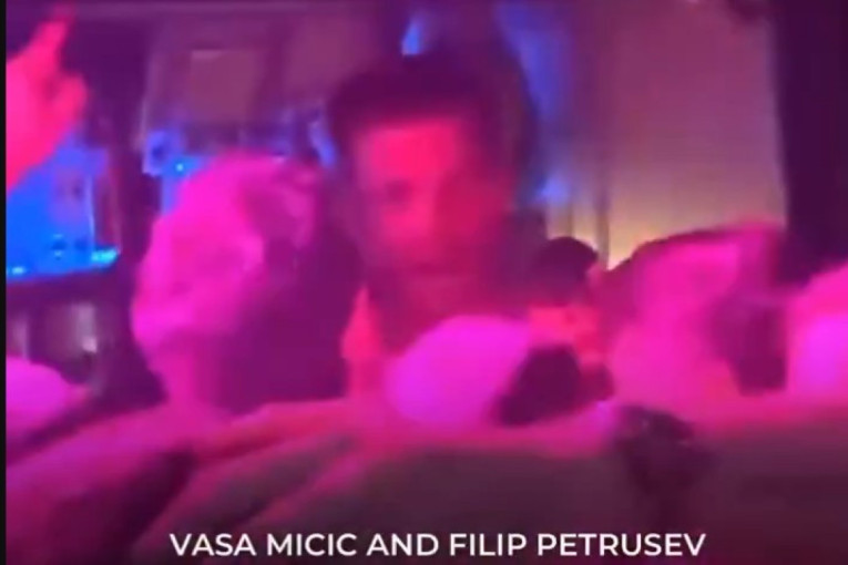 Neizvesna budućnost, ali za to ne mare: Vasa Micić i i Petrušev uživaju u noćnom životu! (VIDEO)