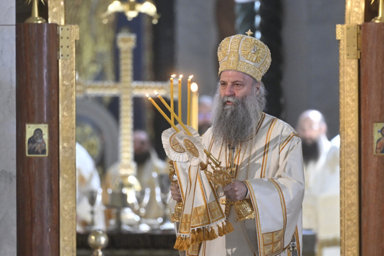 Liturgijom u Hramu Svetog Save počelo redovno zasedanje Sabora SPC, služi Porfirije