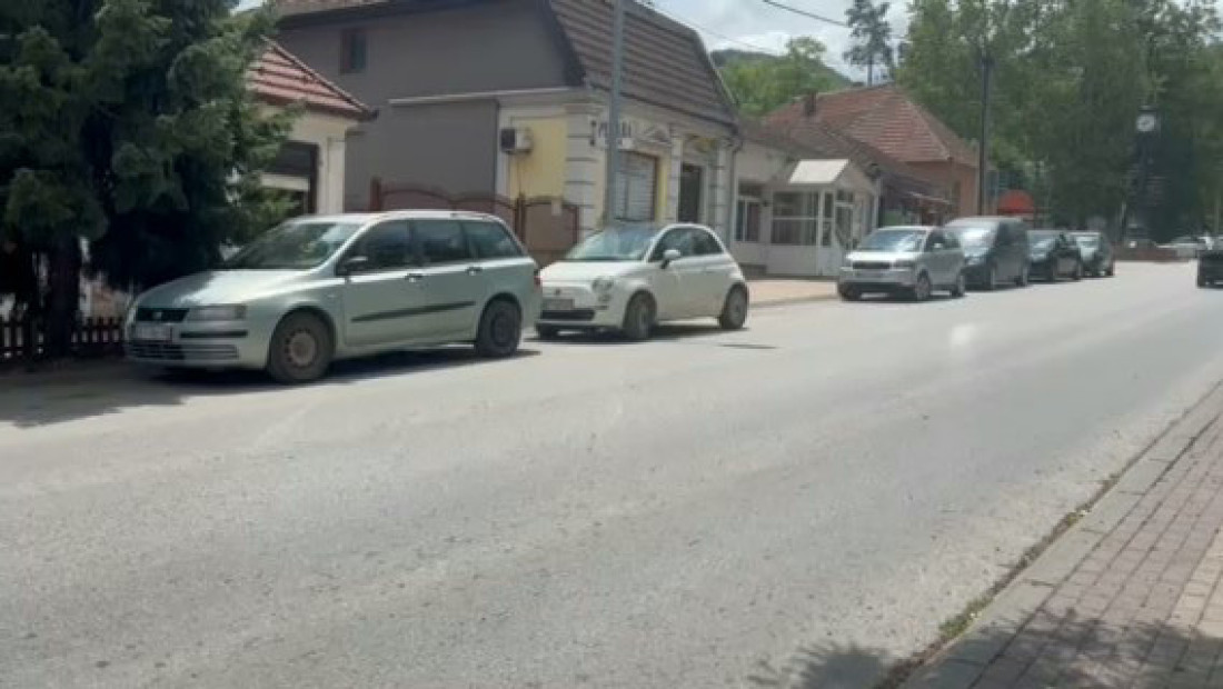 Horde blokadera urnišu Kosjerić! Zastrašuju narod bajkeri i lažni veterani dok opozicija lobira i nudi novac