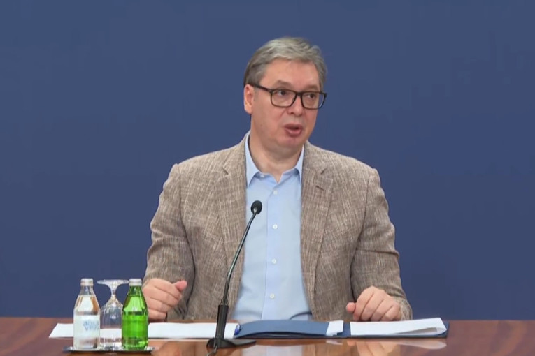 Nema pomilovanja za nasilnike: Predsednik Vučić - Bog zna koliko je policajca i građana moglo da strada sinoć