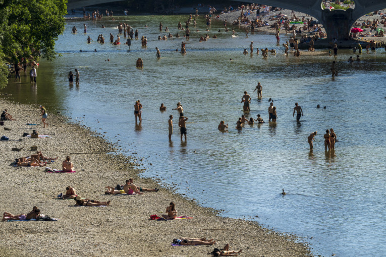 Jug Evrope gori! Temperature prelaze 42 stepena, gradovi pod crvenim alarmom!