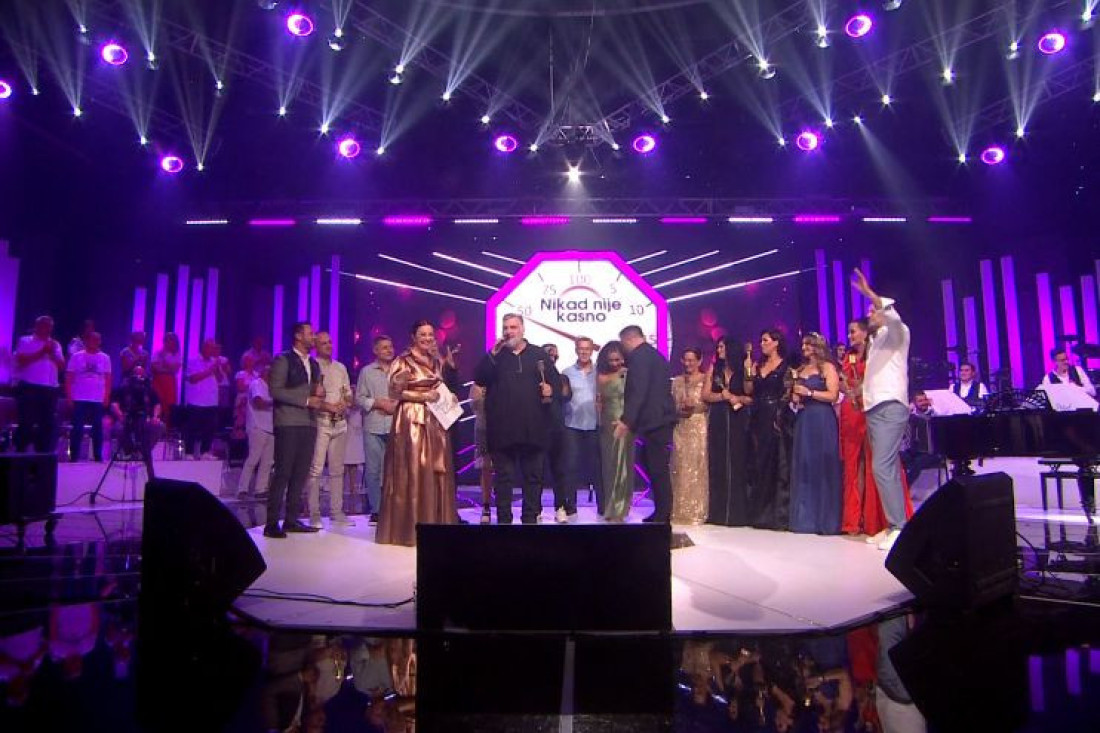 Oni su pobednici najnovije sezone šoua "Nikad nije kasno": Lepe nagrade otišle su u njihove ruke!