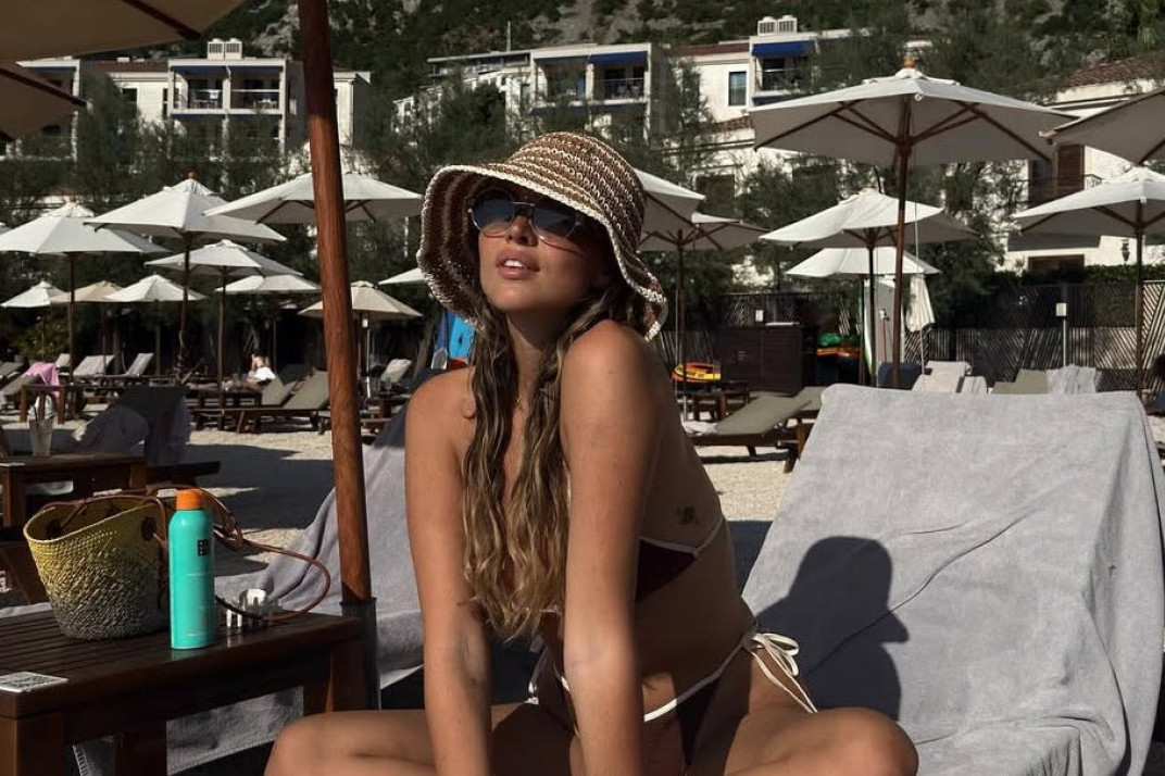 Šašićeva ćerka pokazala atribute u mini-bikiniju: Sofija se provodi u hotelu gde noćenje košta 500 evra!