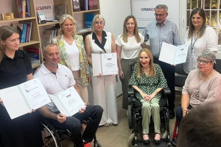 Dodeljene nagrade sa konkursa "J=DNAKI 2024" i Foto-konkursa"'Integritet 2024"