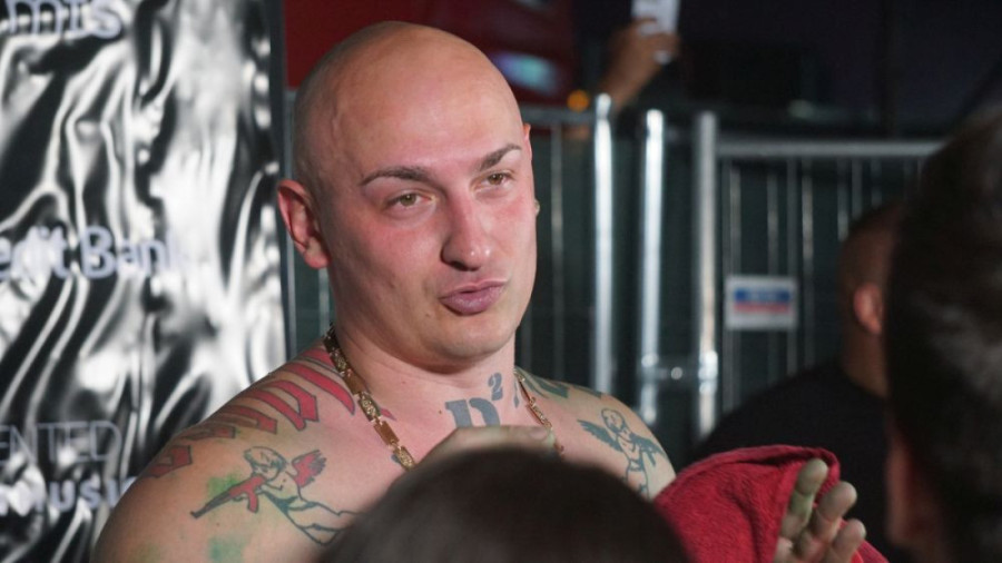 Desingerici zabranili da održi nastup u Bosni? Odmah se oglasio i ispričao šta se tačno dešava!