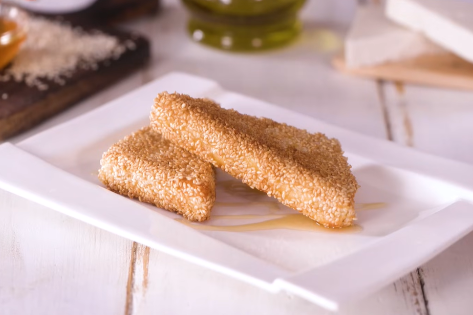 Recept dana: Hrskavo pecivo sa fetom i medom, slatko-slana čarolija iz rerne koju nećete moći da prestanete da jedete