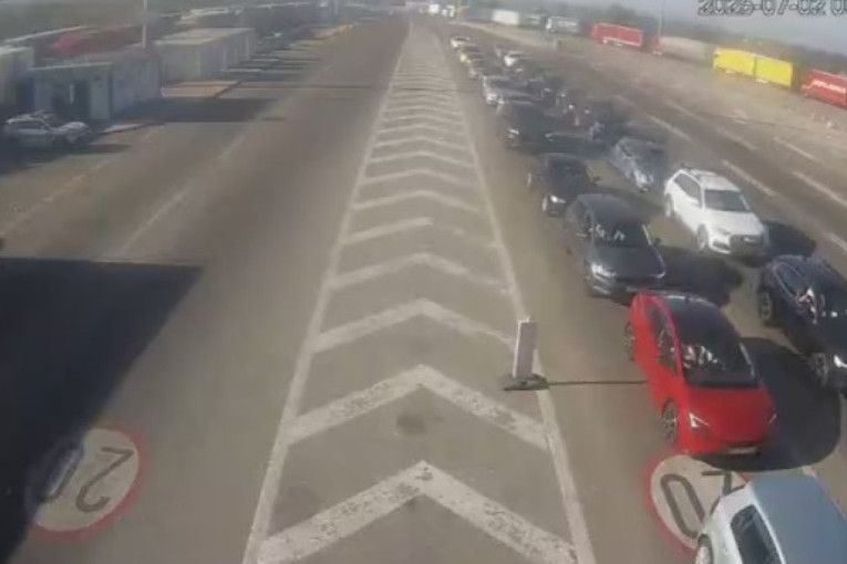 AMSS upozorava: Vrućina povećava rizik od kvara, na granicama se čeka i do 6 sati