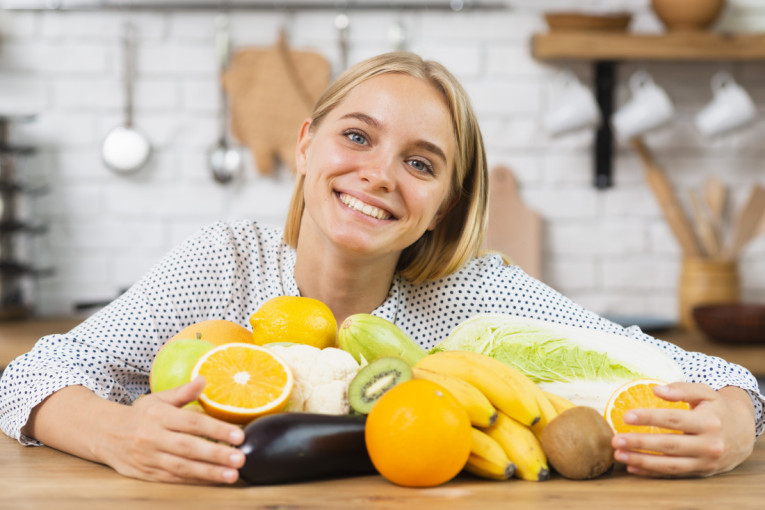 Da li je zdravo jesti isti doručak svakog dana? Nutricionisti objašnjavaju zašto ova navika može biti odličan izbor