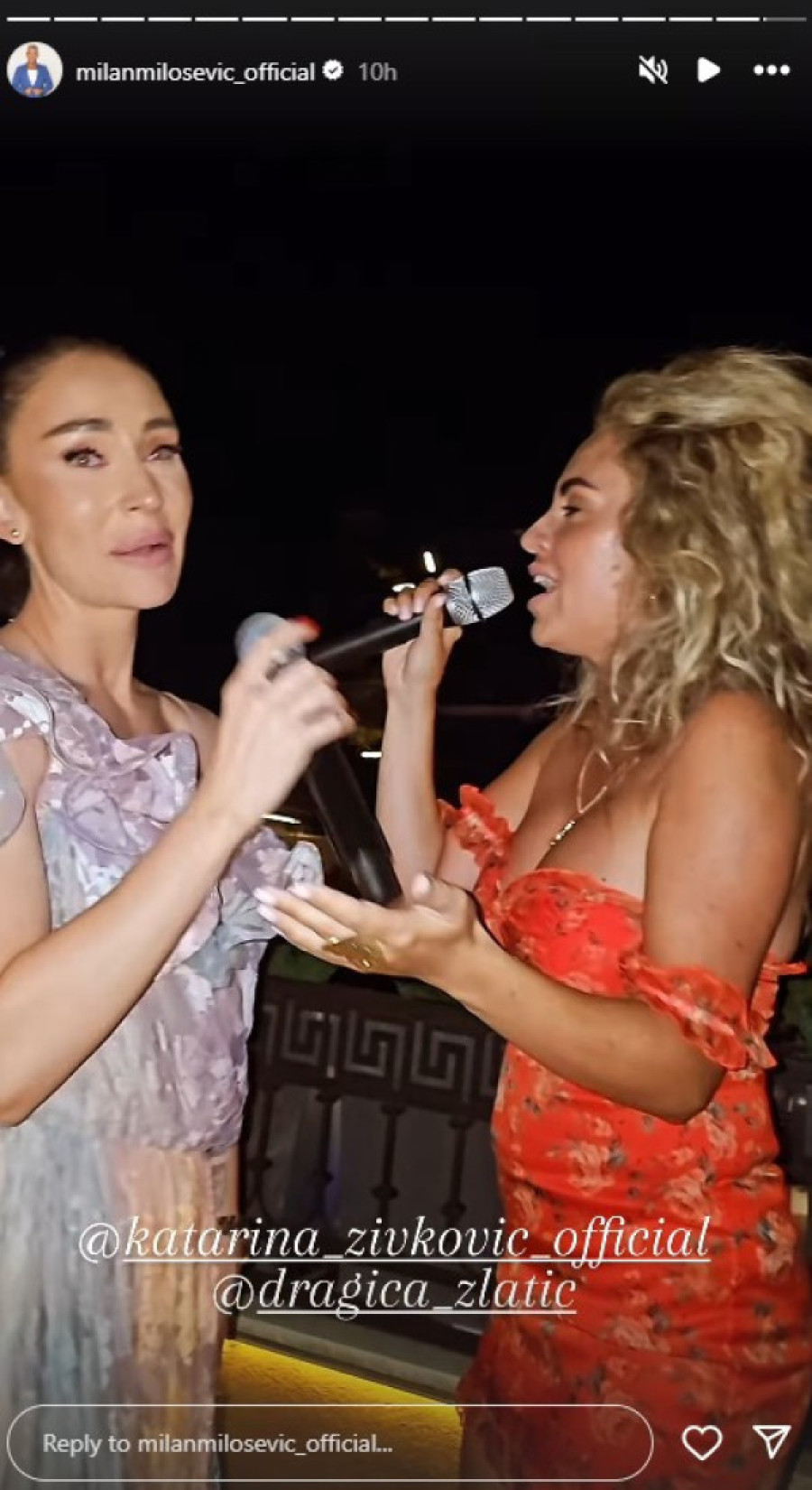 Katarina Živković lije suze i peva: Zagrlila drugaricu i ne pušta je (FOTO)