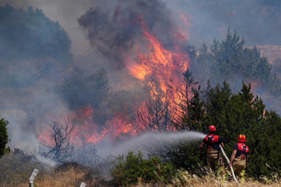 Požari divljaju u Turskoj: Desetorica vatrogasaca poginula