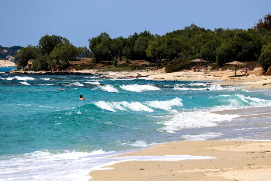 Krenulo masovno kažnjavanje tvrdoglavih Srba na Halkidikiju! Skidaju se tablice, a sve zbog opasnosti od požara