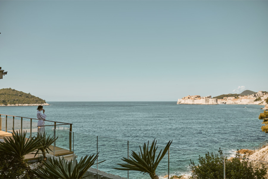 Renovirana Villa Dubrovnik: Luksuz na litici iznad mora koji spaja istoriju i savremeni dizajn