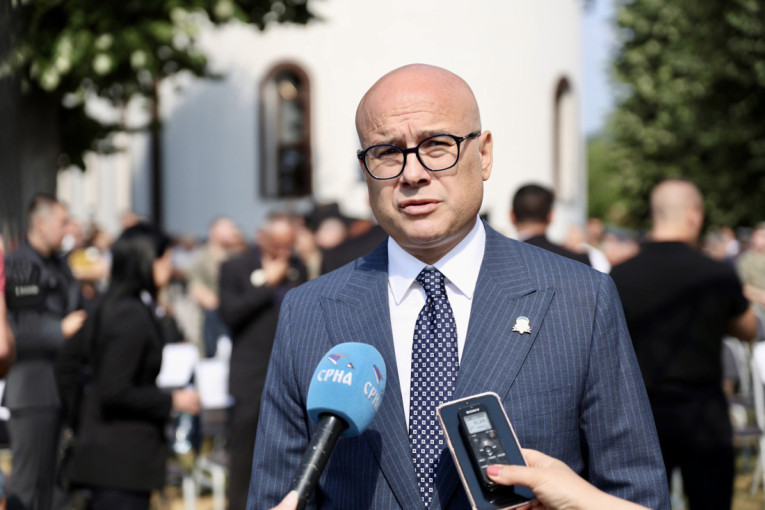 Vučević poručuje iz Bratunca: Srbija i Srpska zajedno će sačuvati od zaborava svaku žrtvu