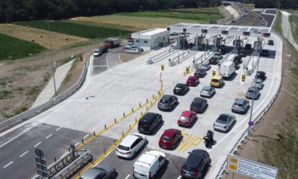 Meštani Zapadne Srbije provozali se novom deonicom auto-puta "Miloš Veliki": Ovo je sjajno, ovo je nestvarno (FOTO/VIDEO)