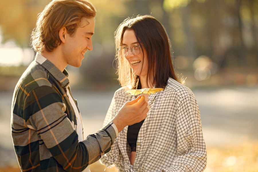 Ljubavni horoskop od 13. do 19. oktobra: Blizancima ljubav raste, Jarčevi upoznaju nekog posebnog