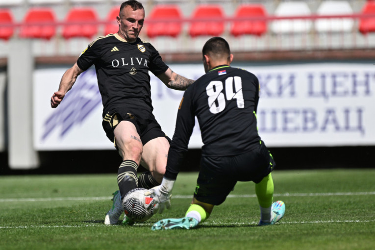 Partizanov rival dobio pojačanje: Srpski napadač potpisao za AEK (FOTO)