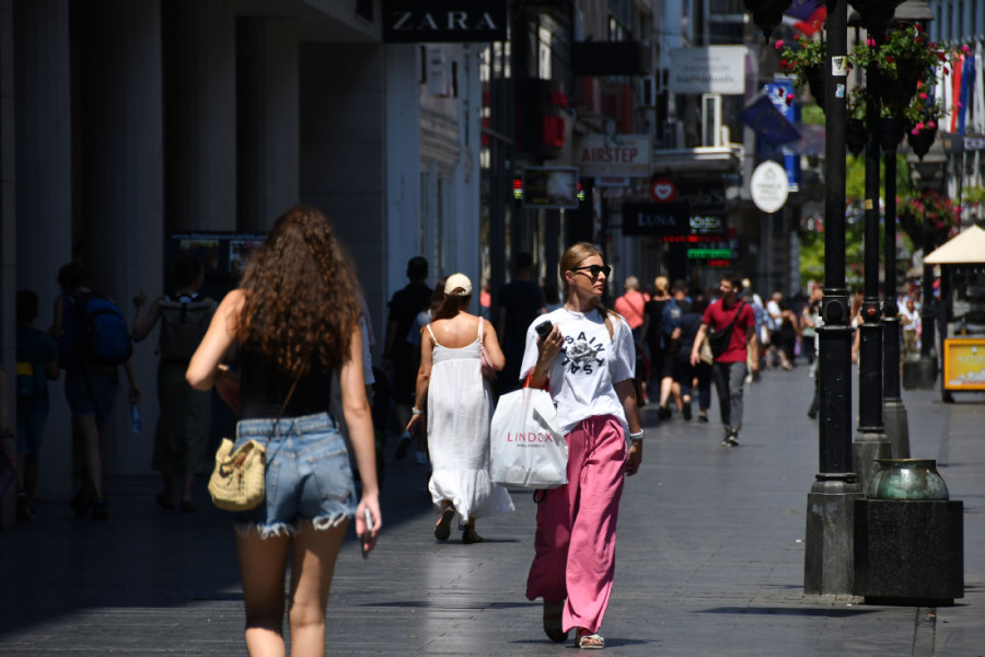 I danas pakleno u Srbiji! Temperatura do 43 stepena, a evo kada se očekuje zahlađenje sa kišom!