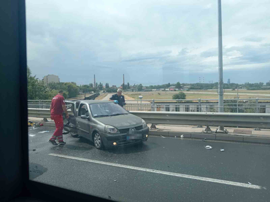 Strašan lančani sudar kod Hipodroma! Ima povređenih, u toku je uviđaj! (FOTO)