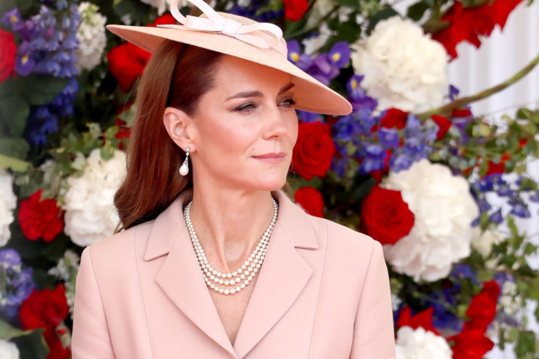 Možda je princeza, ali stilom vlada kao kraljica: Kejt Midlton po prvi put zablistala u Dioru (FOTO)