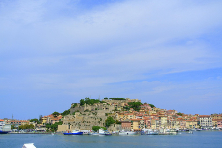 Srbi sve više traže ovo ostrvo! Letujete, a evo kako vam vraćaju novac (FOTO)