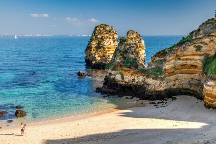 Top-10 najlepših zemalja za 2025. prema turistima: Grčka pobedila Italiju, SAD se srozale, a komšije visoko na listi