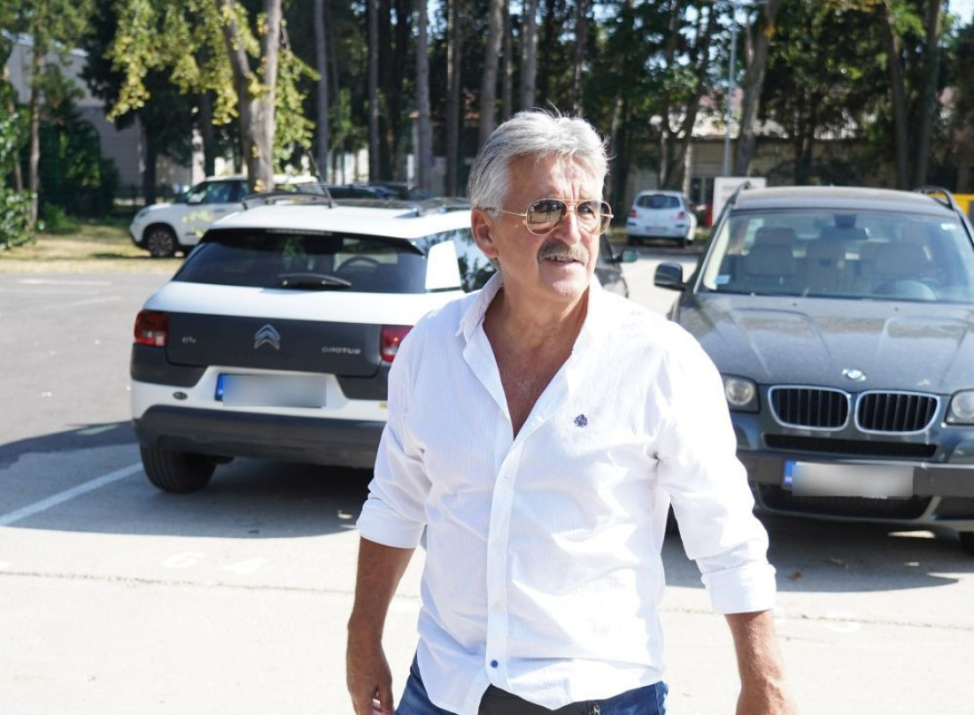 "Keba je za šminkernicu, da čupa obrve!" Era žestoko opleo po Kojiću, pa pomenuo i Bosanca!