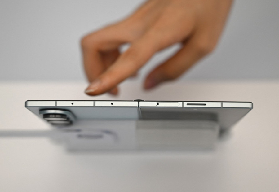 Stiže čudo tehnologije! Samsung najavio predstavljanje tri premium uređaja, od kojih se jedan posebno izdvaja