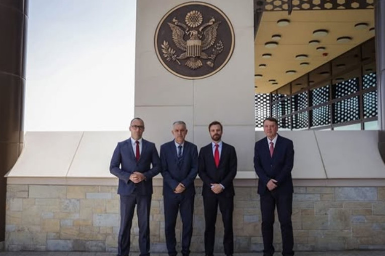 Stop Kurtijevim mostovima! Srpska lista predala peticiju predstavnicima međunarodne zajednice