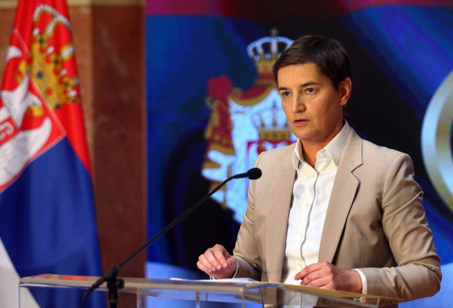 Brnabić odgovorila na najnovije laži tajkunskih medija: Falange koje svakog dana idu po kućama da maltretiraju ljude