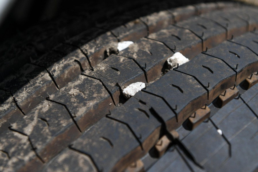 Deluje nevažno, a može izazvati haos u vožnji: Pregled guma zbog jedne sitnice spasiće vam i auto i glavu