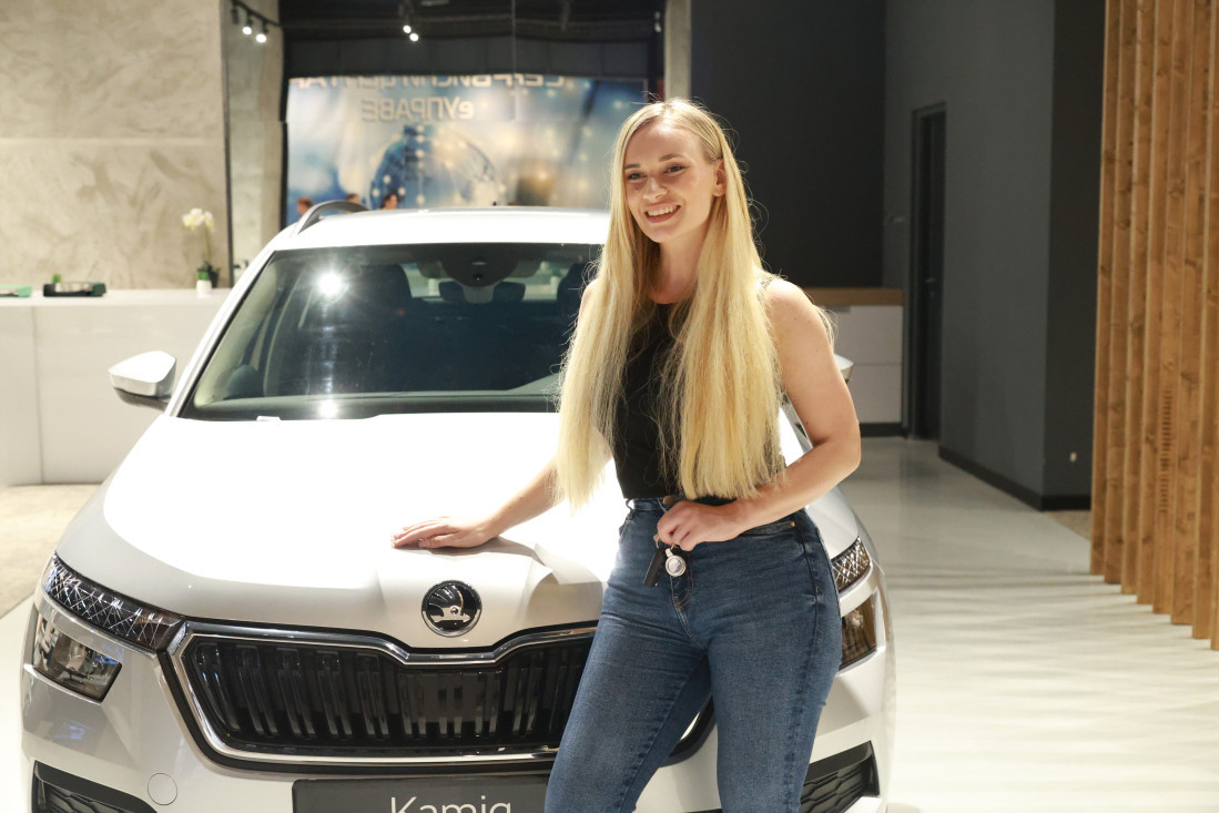 Pobednica "Zvezda Granda" imala saobraćajku: Otkrila kako se oseća, auto joj je uništen (FOTO)