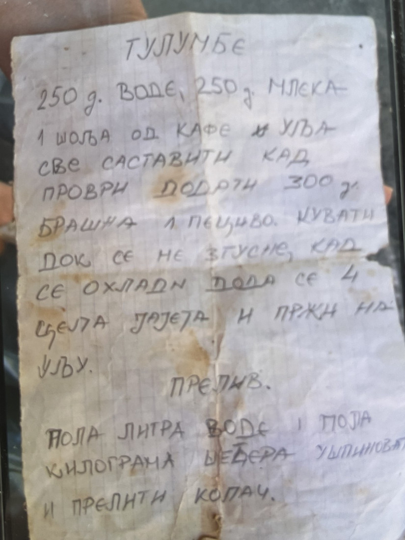 Recept dana: Baka Verine tulumbe koje mirišu na detinjstvo, pucaju od slasti i nestaju brže nego što stignu da se ohlade (FOTO)