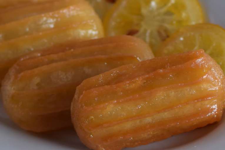 Recept dana: Baka Verine tulumbe koje mirišu na detinjstvo, pucaju od slasti i nestaju brže nego što stignu da se ohlade (FOTO)