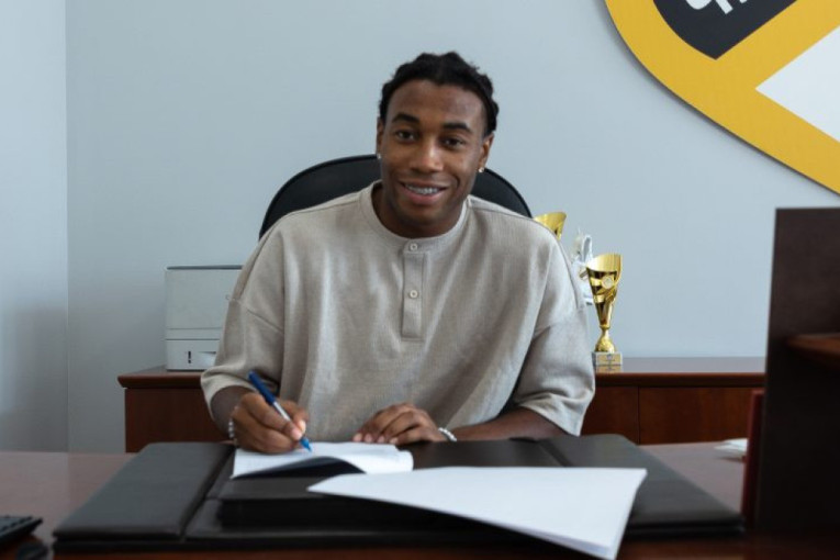 Čukarički predstavio novajliju: Stigao reprezentativac Malte (FOTO)