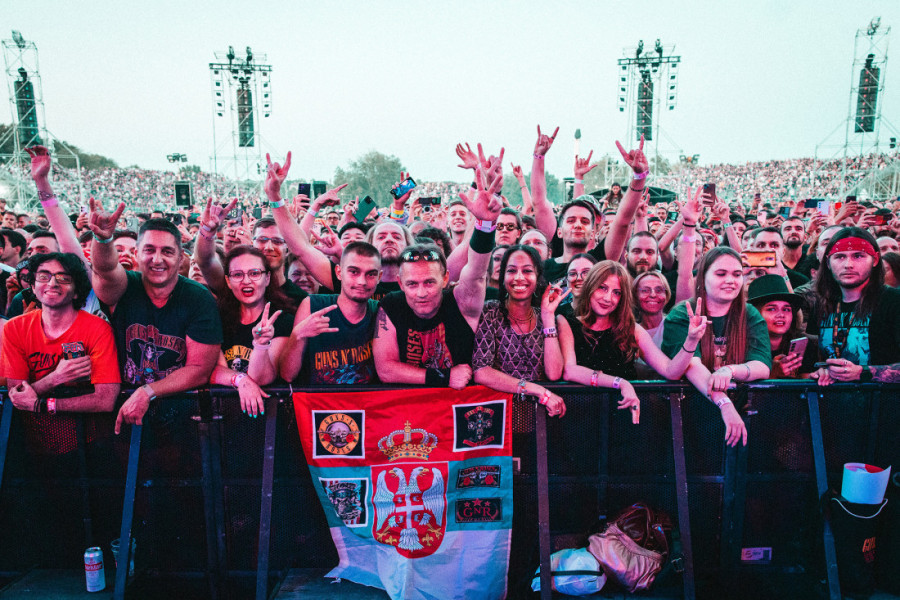 Više od tri sata rok spektakla na Ušću! Guns N’ Roses održali koncert pred 50.000 ljudi koji će ući u legendu