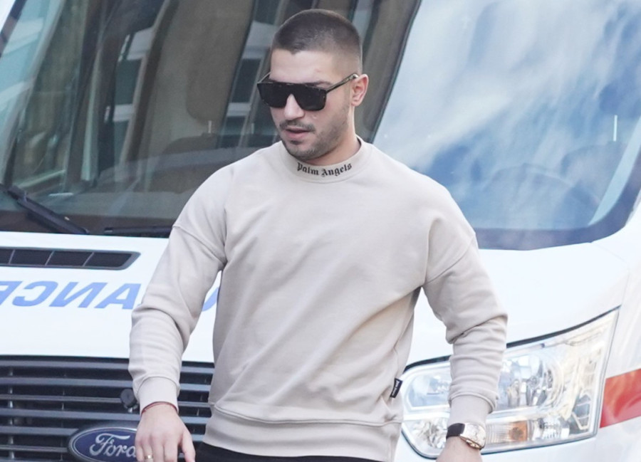 "Donese piliće, sređuje ih i pere sudove!" Evo koliko Mirko Šijan zarađuje od biznisa s pilićima