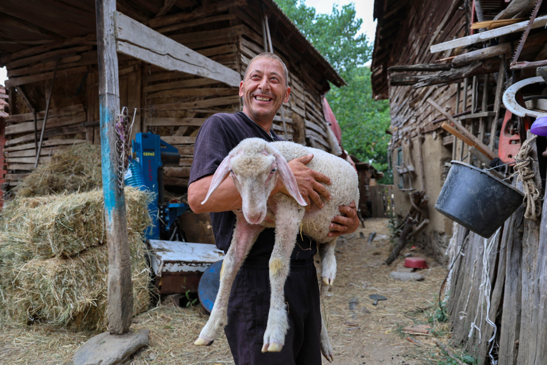 Gujon donosi nadu: Stigla pomoć od 100.000 evra za srpske porodice na Kosovu! (FOTO)